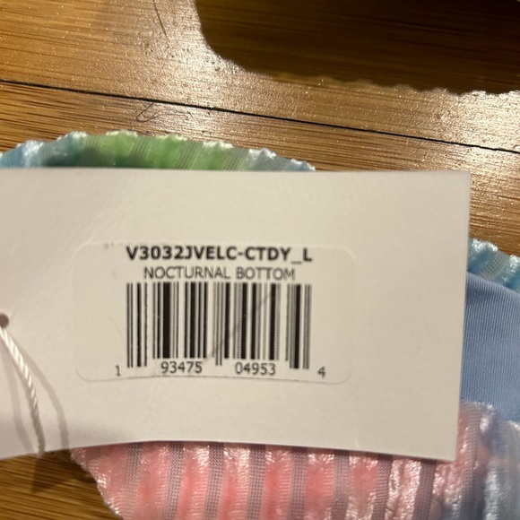 Dippin Daisys Bikini - Picture 2 of 10